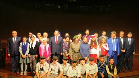 Çanakkale'de Duygusal Tiyatro Gösterisi