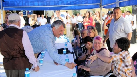 Seyhan'da Engellilere Akülü Araç Desteği