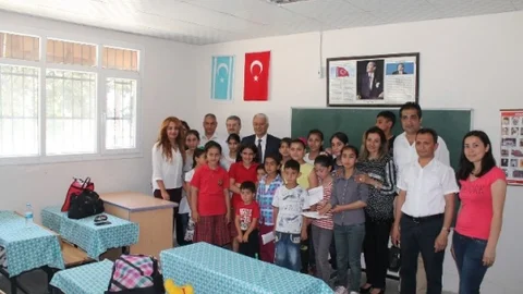 Adana'da Türkmen Çocuklara Eğitim Desteği