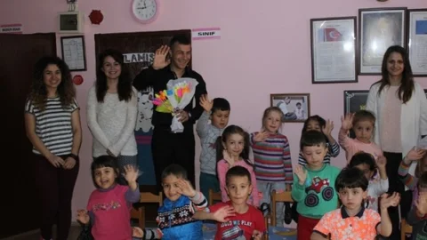 Balıkesir'de Başkan Kılıç Çocuklarla Oynadı