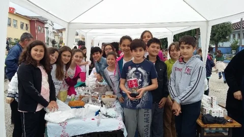 Düzce'de Öğrenci Şenliği Düzenlendi