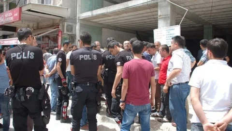 Adıyaman'da Esnaflar Baz İstasyonuna Karşı