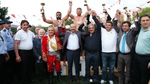 İsmail Balaban Başpehlivan Oldu