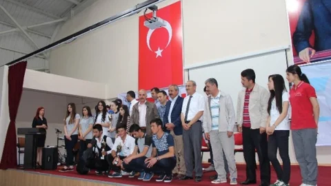 Elbistan'da Liselerarası Türkü Yarışması