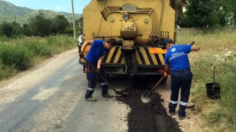 Muğla'da Yol Bakım Çalışmaları Devam Ediyor