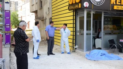 Mersin'de Emekli Polis İntihar Etti