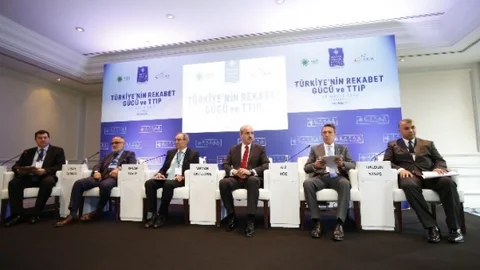 Türkiye Ekonomisi İçin Yeni Dönem Gerekli