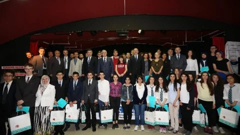 Eskişehir'de Aydınlar Sempozyumu