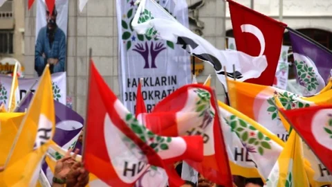 HDP Manisa'da Miting Düzenledi