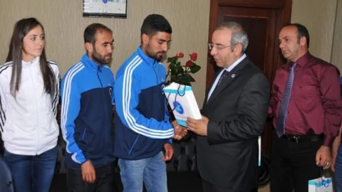 Van'da Sporculara Ödül Töreni