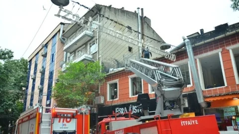 İzmit'te Restoran Bacasında Yangın