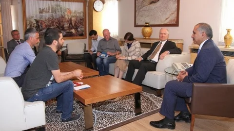 Mardin'de AGİT Heyeti Valiyle Görüştü