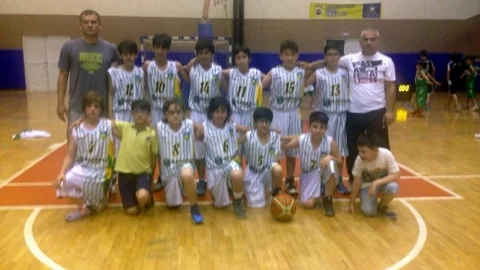 Aydın Başak Koleji Basketbol Takımı Finale Yükseldi