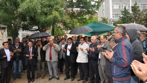 Emet'te Hayır Yemeği Etkinliği