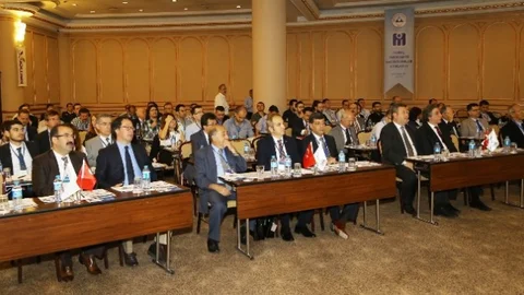 Erciyes Üniversitesi'nde Yapı Mühendisleri Toplandı