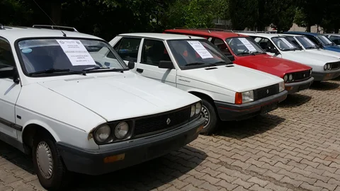 Manisa'da Oto Hırsızlığı Çetesi Çökertildi