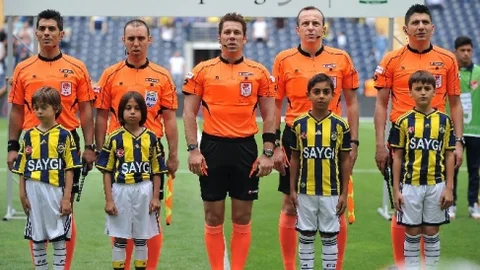 Fenerbahçe Kasımpaşa Maçında İlk Yarısı Golsüz Tamamlandı
