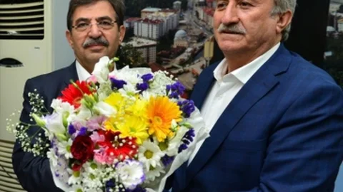 İstanbul'da Bakan Güllüce Açıklamalarda Bulundu