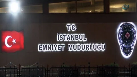 İstanbul'da Gezi Yıl Dönümünde Yol Kapatmaları