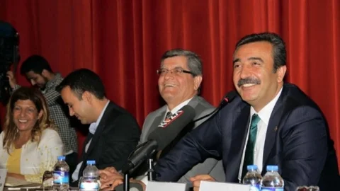 Adana'da Kültür Etkinliklerine Tepki