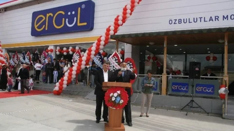 Sorgun'da Yeni Mobilya Mağazası Açıldı