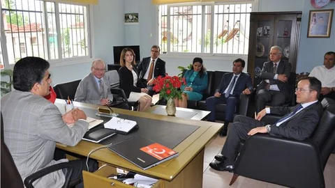  AVRUPALI KONUKLARDAN BELEDİYEYE ZİYARET