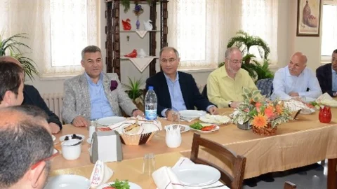 Efkan Ala Gazetecilerle Buluştu
