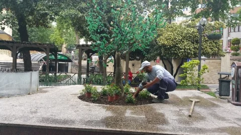 İzmit'te Park Bakım Çalışmaları Tamamlandı