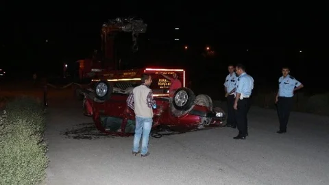 Mersin'de Otomobil Dereye Uçtu