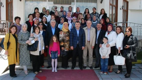 AK Parti Düzce'de Birliktoplantısı Düzenledi