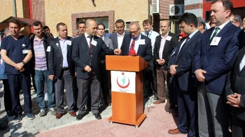 Kütahya'da Doktorlar Sağlıkta Şiddeti Protesto Etti