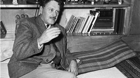 Nazım Hikmet, Edebiyat Enstitüsü'nü Kapatmaktan Kurtardı