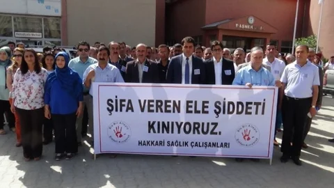 Samsun'da Doktor Cinayeti Protestosu