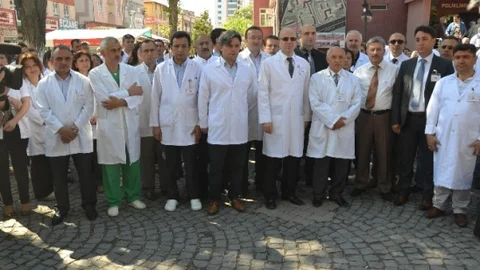 Kayseri'de Sağlık Çalışanlarından Eylem
