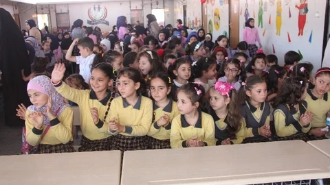 Suriyeli Çocukların Karne Heyecanı Hatay'da