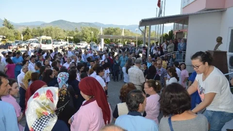 Balıkesir'de Sağlık Çalışanlarından Tepki