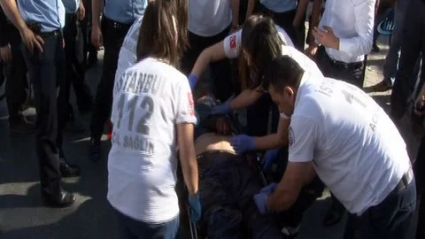 Şişli’de Köprüden Atlayan Kişi Hayatını Kaybetti