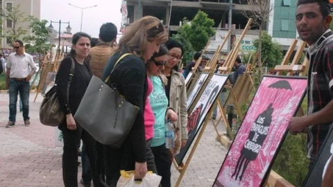Bostaniçi Lisesi'nde Resim Sergisi