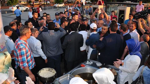 Çanakkale'de Lokma Dağıtımı Tartışması