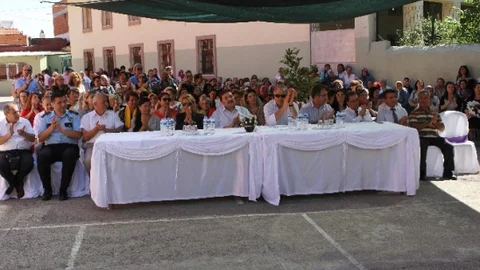 Balıkesir Edremit’te Yıl Sonu Sergisi Açıldı
