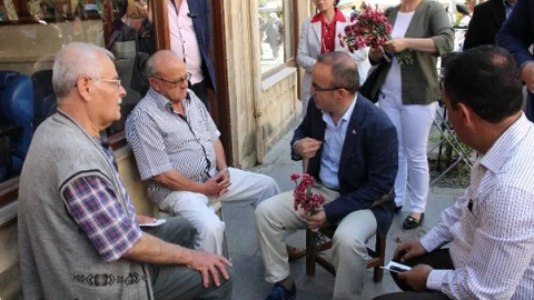 Bülent Turan Çanakkale Çarşısında Esnafı Ziyaret Etti