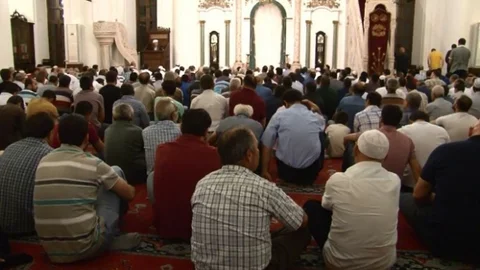 İzmir'de Berat Kandili Coşkusu
