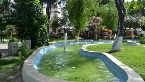 Kuşadası'nda Park Yenilendi