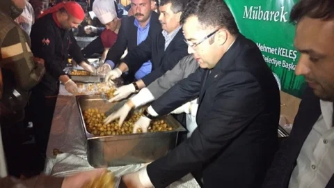 Düzce'de Lokma Dağıtımı Yapıldı