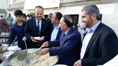 Hamza Çalışkan'dan Pilav İkramı