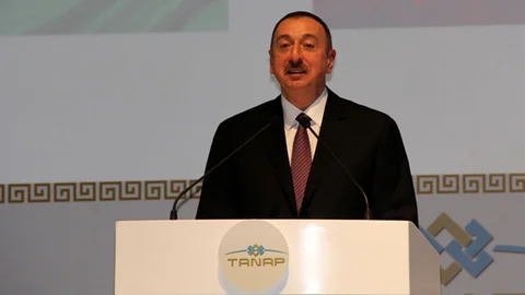 Azerbaycan Ekonomisi Petrol Bağlılığını Azaltıyor