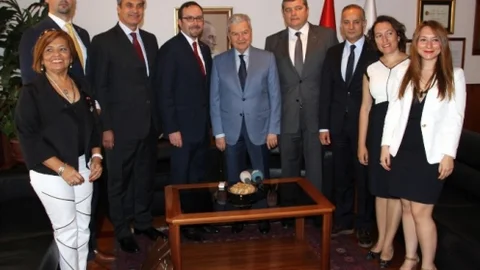 ABD Büyükelçisi İzmir'i Ziyaret Etti