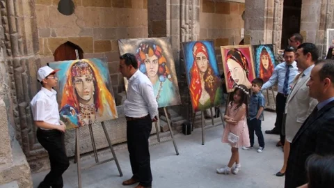 Niğde'de Resim Sergisi Açıldı