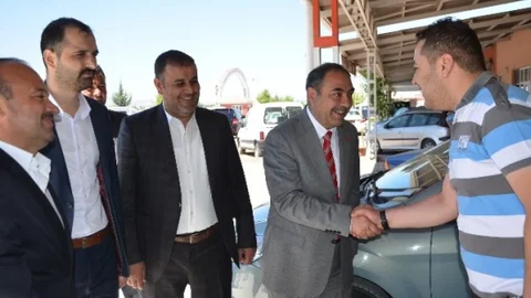 Malatya'da MHP Adayı Yıldız Esnafı Ziyaret Etti