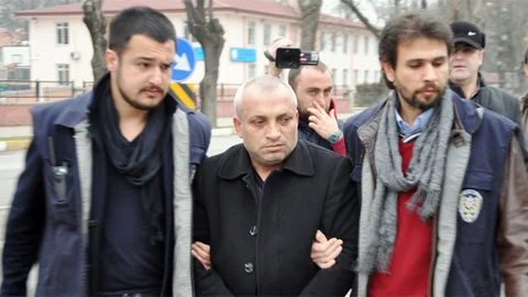 Sakarya'da Eşini Öldüren Ambulans Şoförüne Ağır Ceza Talebi